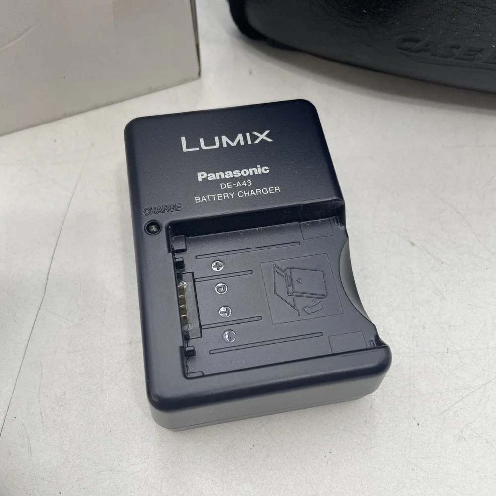 Panasonic Lumix DMC-FZ35 12.1MP 18x Digital Camera+Battery+Charger+ SD Card+Case
